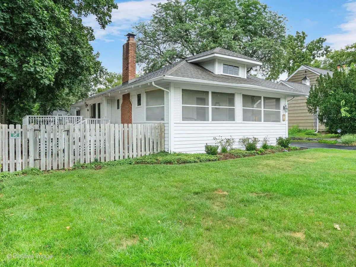219 W Oak Avenue, Wheaton, IL 60187 - #1