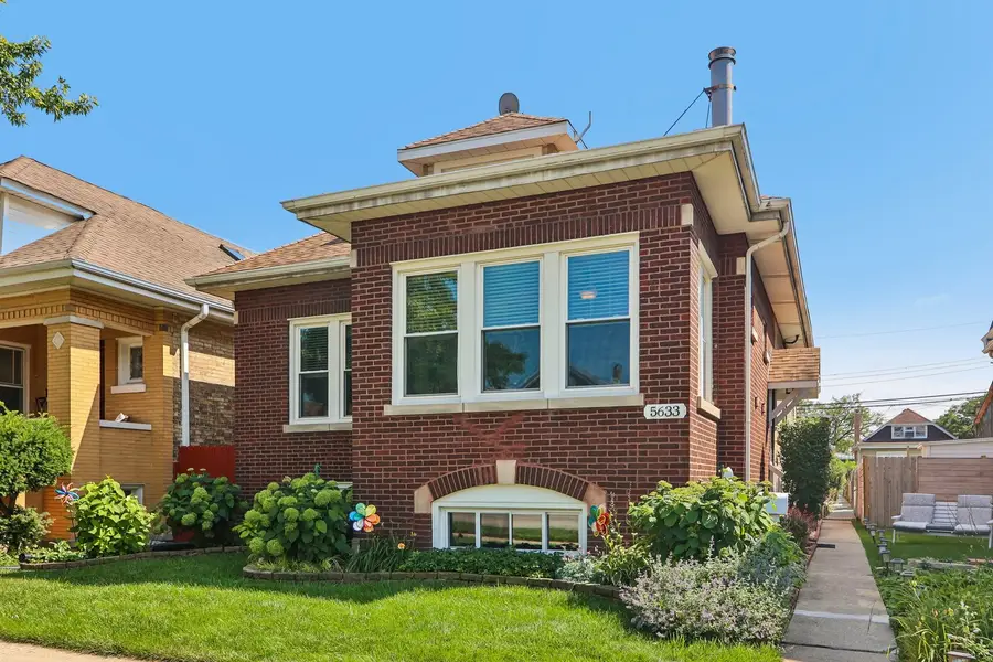 5633 W Cornelia Avenue, Chicago, IL 60634 - #2