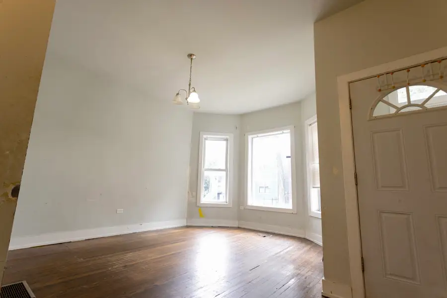 6434 S Eberhart Avenue, Chicago, IL 60637 - #2
