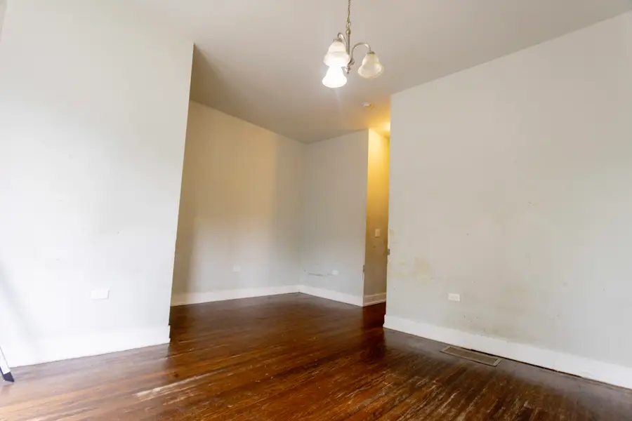 6434 S Eberhart Avenue, Chicago, IL 60637 - #3