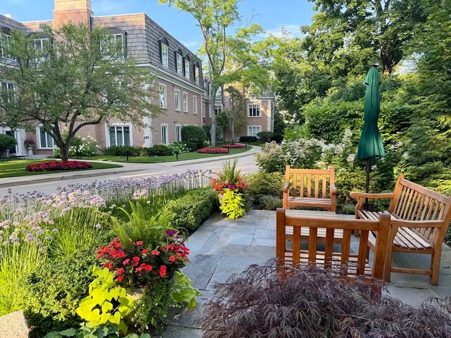 485 Oakwood Avenue #D-2, Lake Forest, IL 60045 - #2