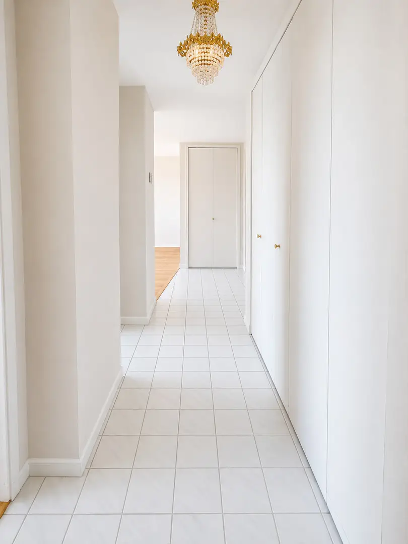 Address Withheld By Seller, Chicago, IL 60645 - #1