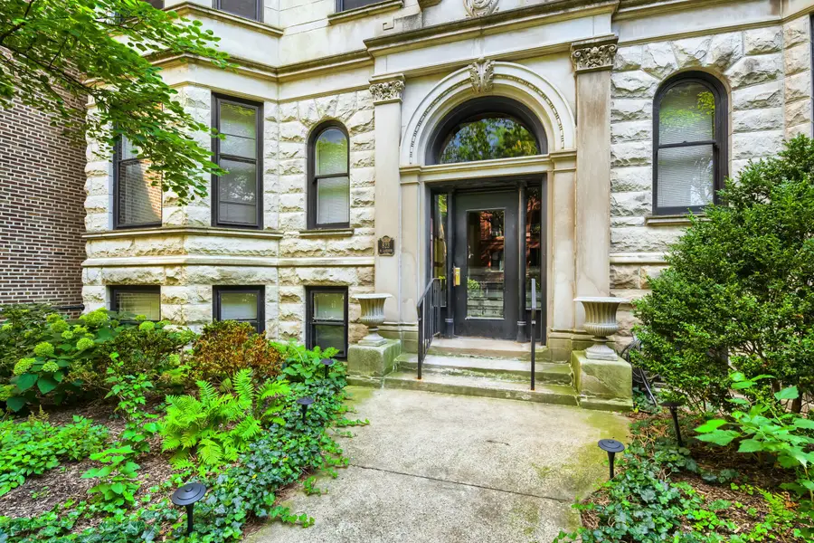 823 W Lakeside Place #3E, Chicago, IL 60640 - #2