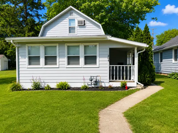 204 16th Avenue, Sterling, IL 61081