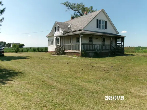 1588 E 1400 North Road, Crescent City, IL 60928