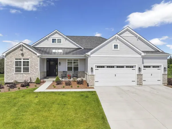 1740 Stonemill Circle, Lake Geneva, WI 53147