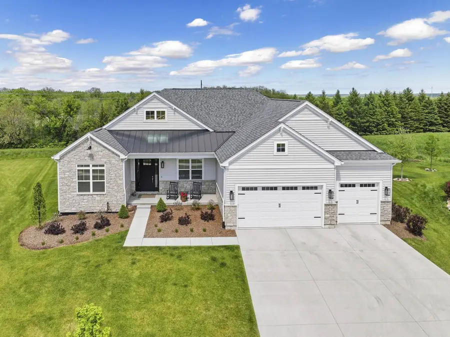 1740 Stonemill Circle, Lake Geneva, WI 53147 - #2