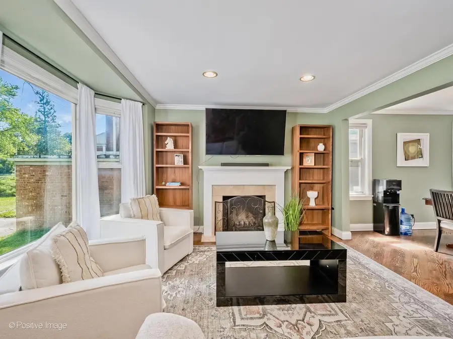 8646 Harms Road, Skokie, IL 60077 - #3
