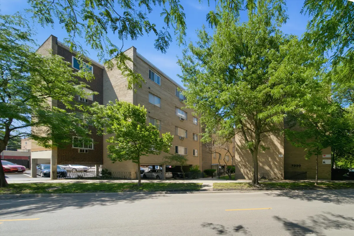 7320 N Rogers Avenue #210, Chicago, IL 60626 - #1