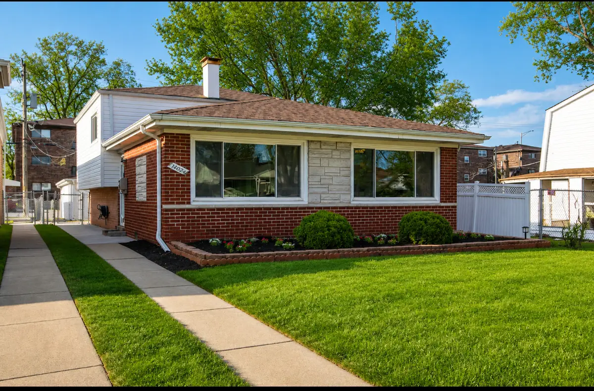 14024 S Saginaw Avenue S, Burnham, IL 60633 - #1