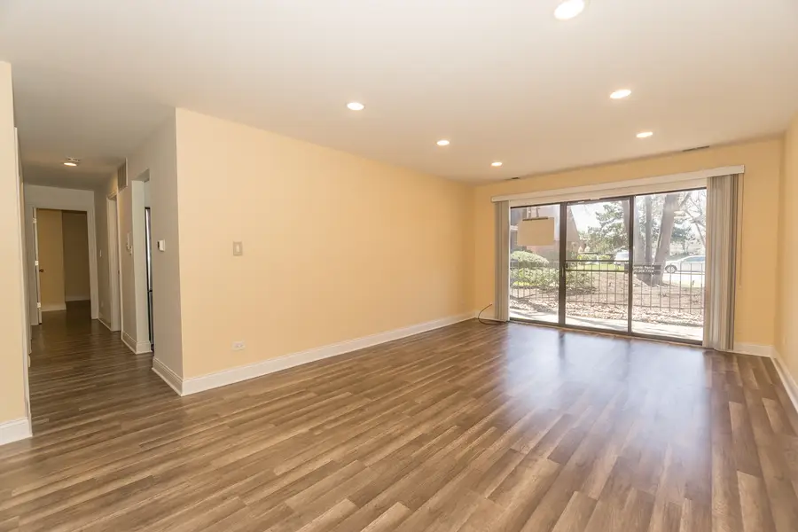 250 Old Oak Drive #172, Buffalo Grove, IL 60089 - #3
