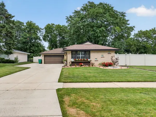 1043 Walter Street, Lemont, IL 60439