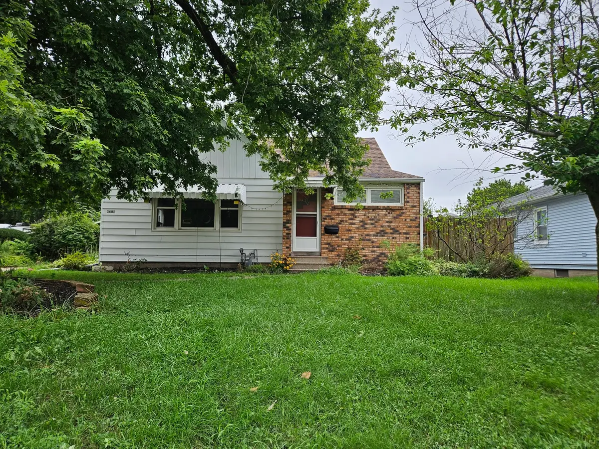 3601 30th Street, Rock Island, IL 61201 - #1
