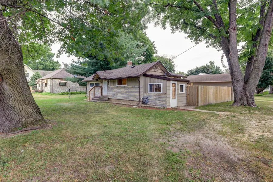 315 E Booth Street, Tampico, IL 61283 - #3