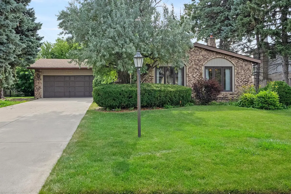 3N565 Crown Road, Elmhurst, IL 60126 - #1