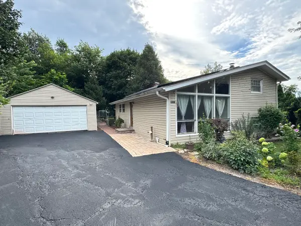 1008 Adams Court, Carpentersville, IL 60110