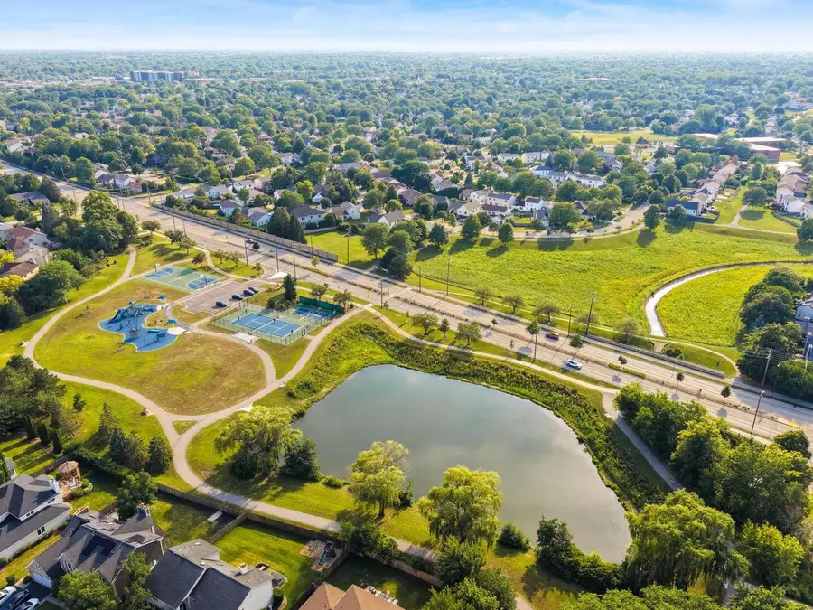 720 Dunhill Drive, Buffalo Grove, IL 60089 - #2