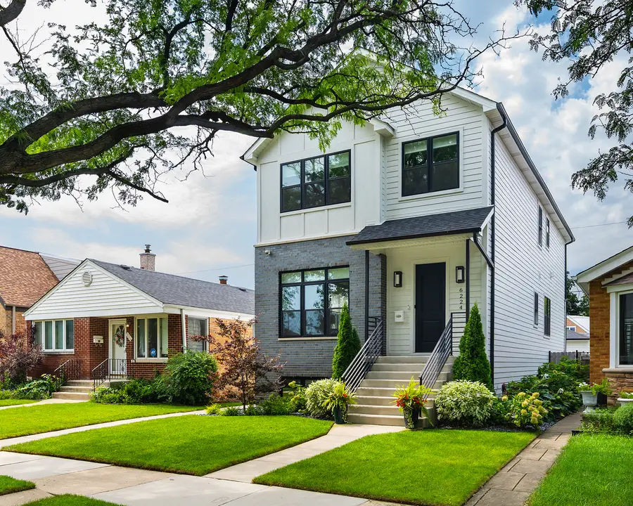6224 N Keystone Avenue, Chicago, IL 60646 - #2