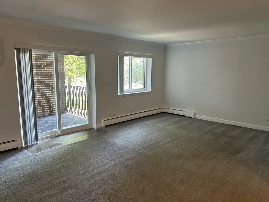 535 S Cleveland Avenue #202, Arlington Heights, IL 60005 - #3