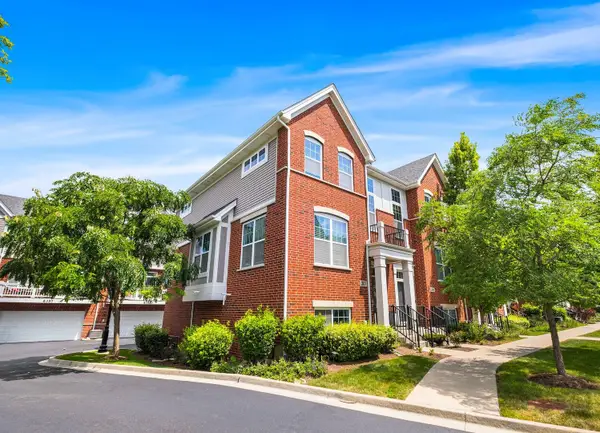 207 Capulina Court, Morton Grove, IL 60053