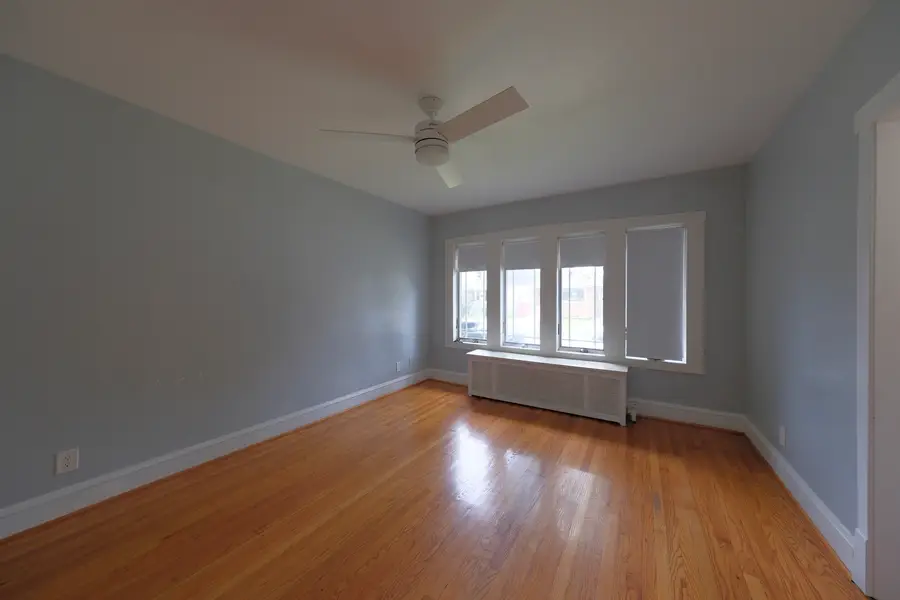 5055 N Keeler Avenue, Chicago, IL 60630 - #3
