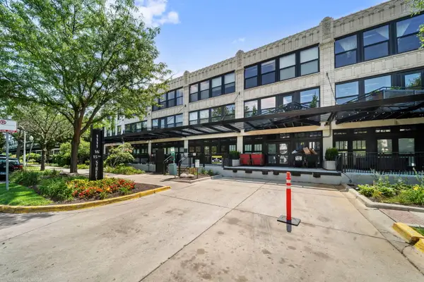 1111 W 15th Street #410, Chicago, IL 60608