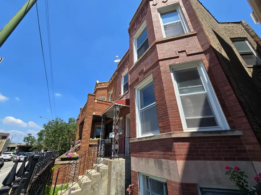 3103 N Kedzie Avenue, Chicago, IL 60618 - #2