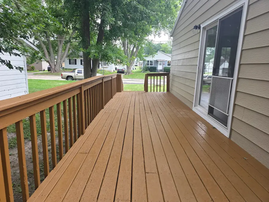 910 W 11th Street, Sterling, IL 61081 - #2