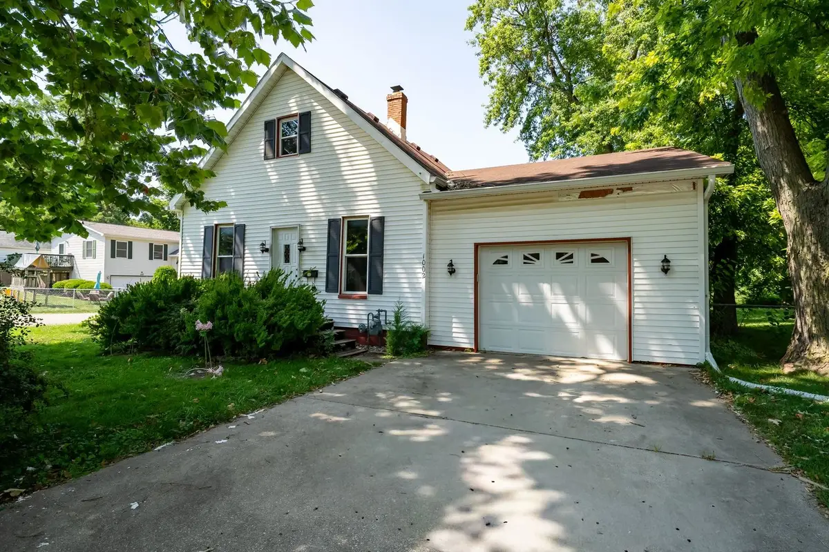 1002 E Empire Street, Bloomington, IL 61701 - #1