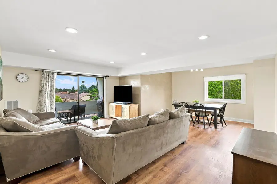 3300 N Carriageway Drive #405, Arlington Heights, IL 60004 - #3