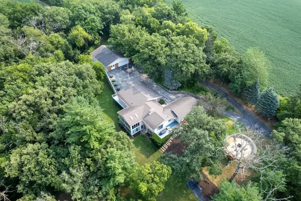 916 W Town Line Road, Leaf River, IL 61047