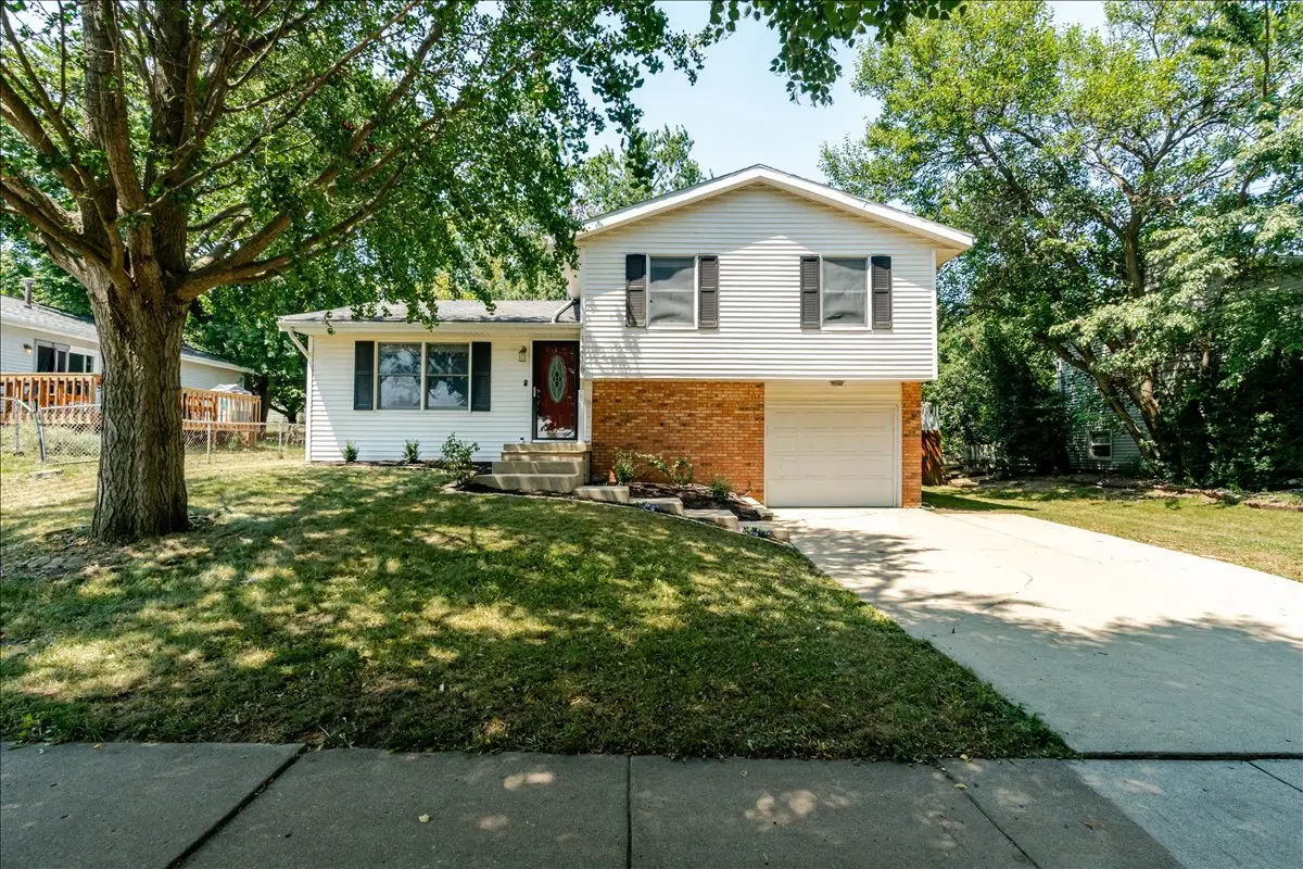 1216 N Hershey Road, Bloomington, IL 61704 - #1