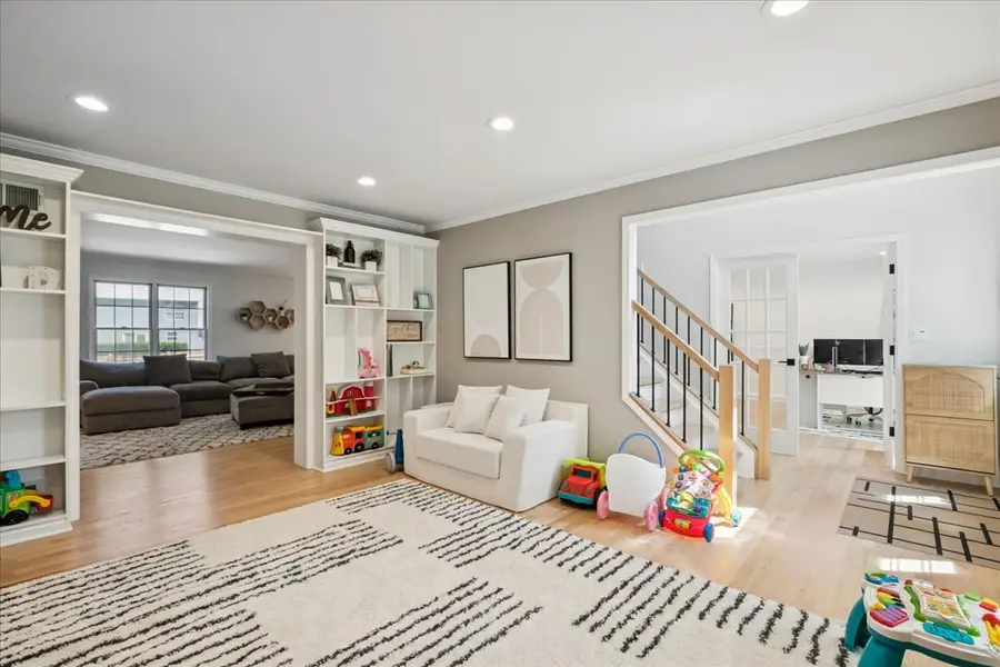 658 Lexington Square W, Gurnee, IL 60031 - #2