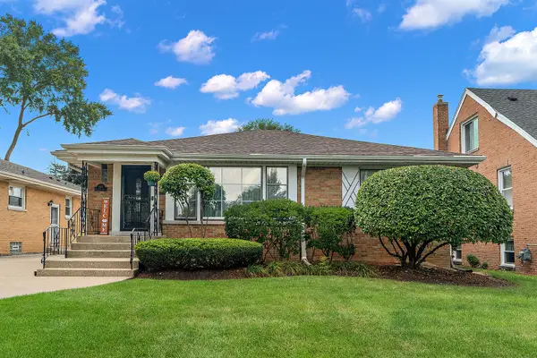 1916 Manchester Avenue, Westchester, IL 60154