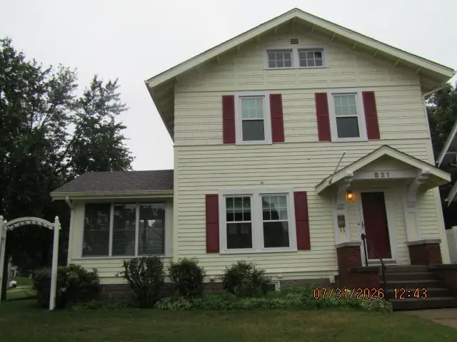 821 Grand Court, Davenport, IA 52803 - #2