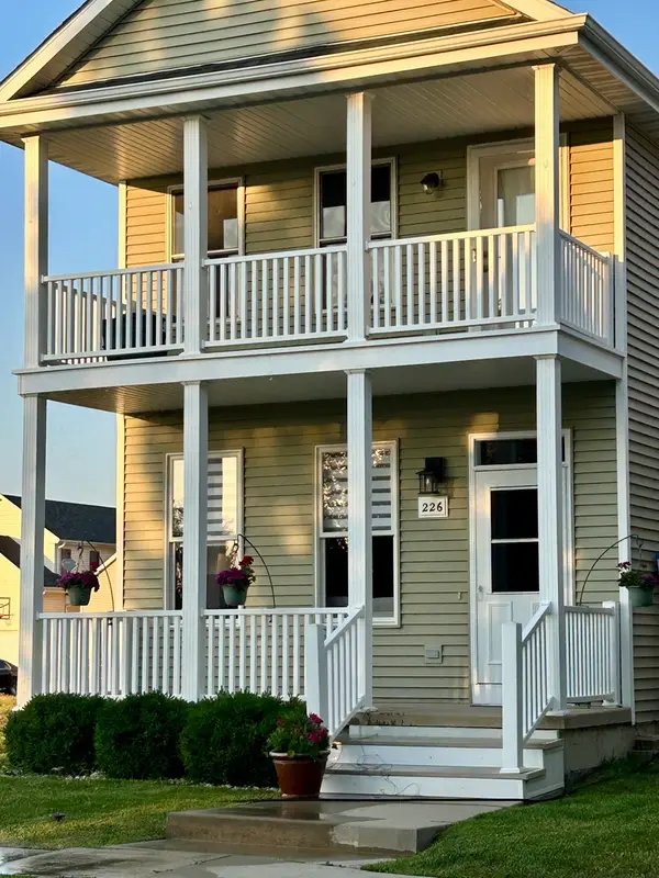 226 Burton Lane, Genoa, IL 60135