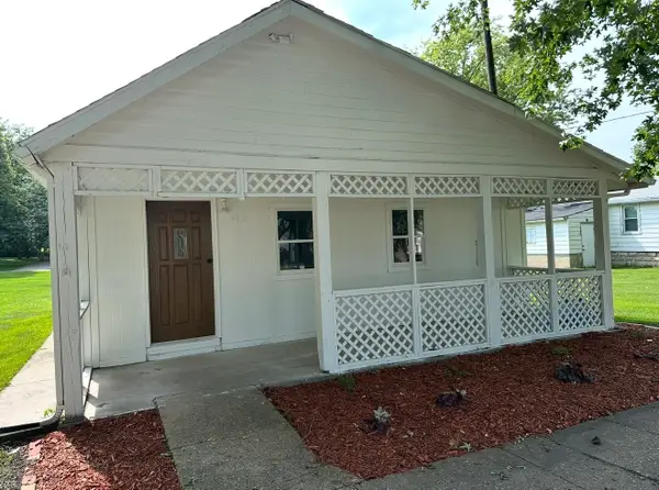422 N Main Street, Gilman, IL 60938