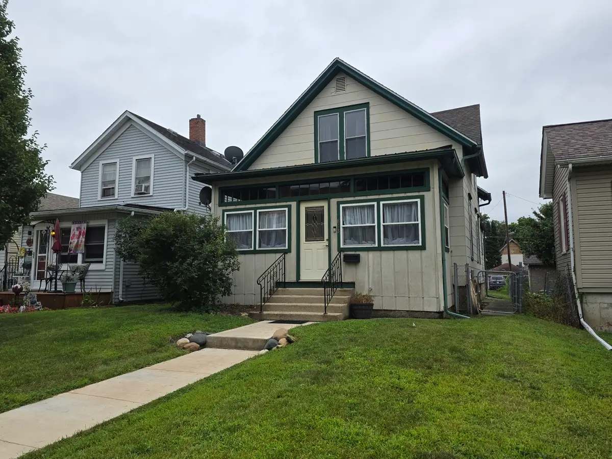 813 Pine Street, Ottawa, IL 61350 - #1
