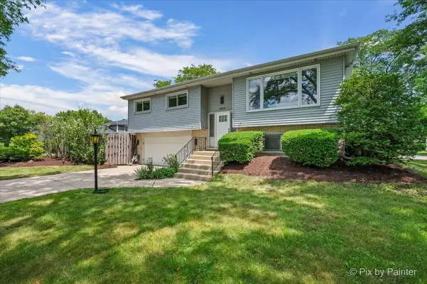 555 Figard Lane, Des Plaines, IL 60016