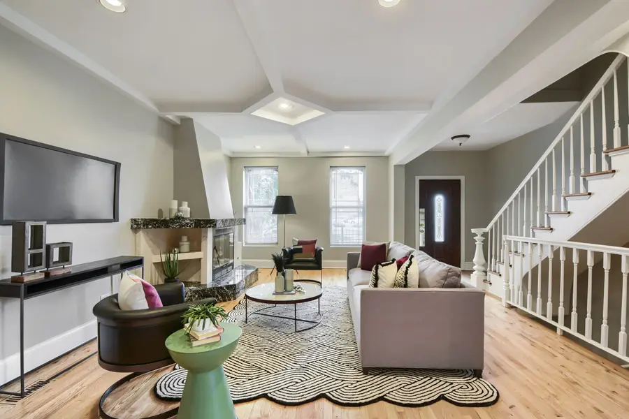 2335 W Maypole Avenue, Chicago, IL 60612 - #3