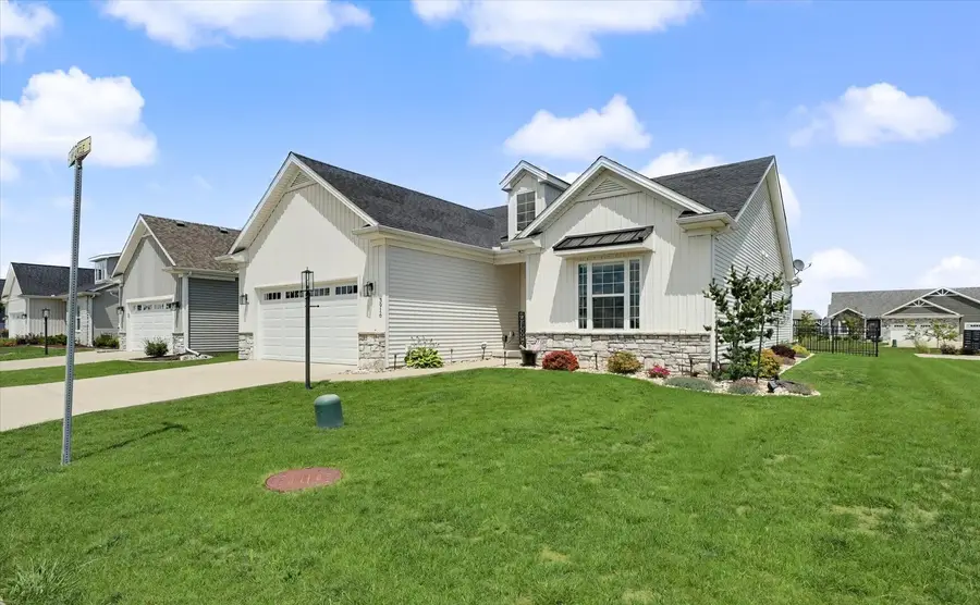 3916 Bay Circle #3916, Champaign, IL 61822 - #2
