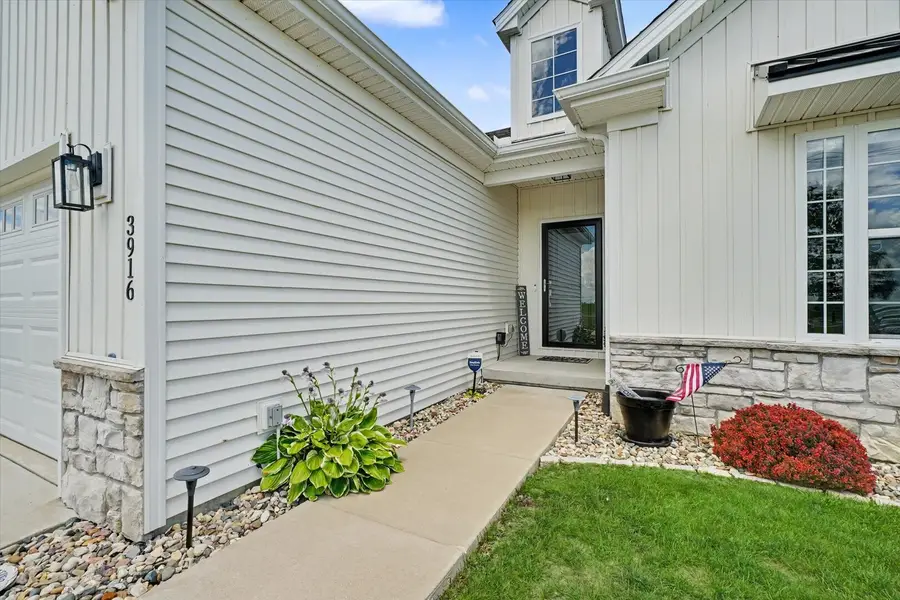 3916 Bay Circle #3916, Champaign, IL 61822 - #3