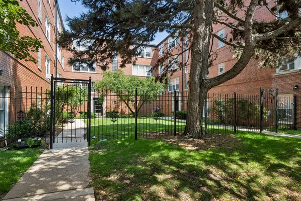 2422 W Farragut Avenue #1A, Chicago, IL 60625