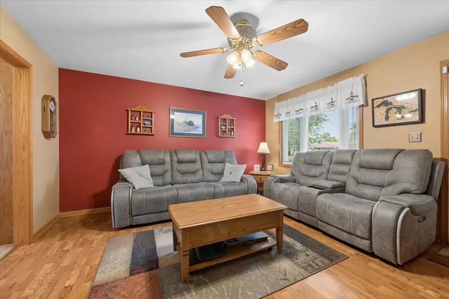 104 Sunset Strip, Joliet, IL 60435 - #3