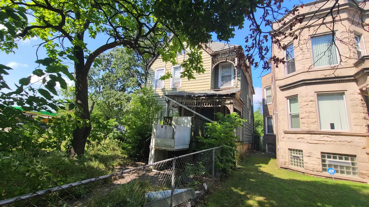 7048 S Perry Avenue, Chicago, IL 60621 - #1