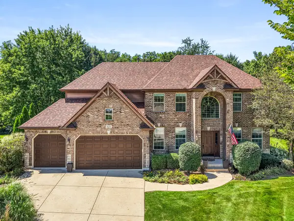 621 Sheffield Circle, Sugar Grove, IL 60554