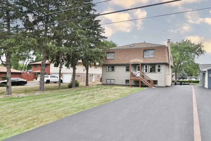 717 Monterrey Terrace, Lakemoor, IL 60050 - #2