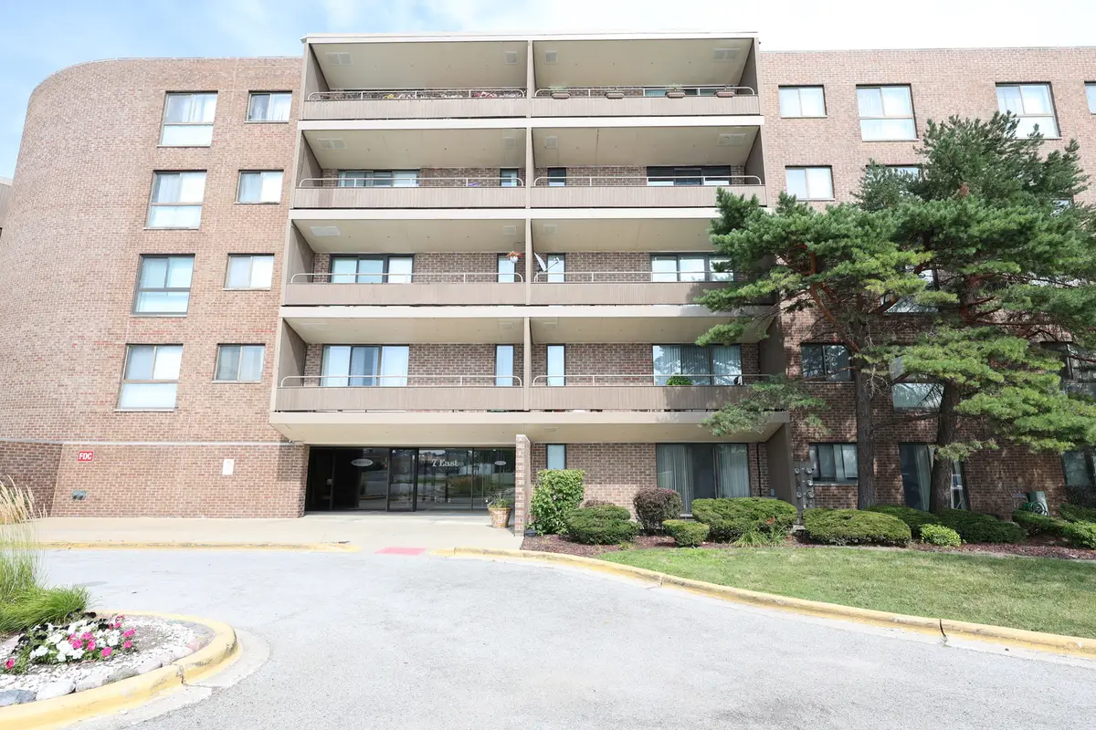 7 E Carriageway Drive #408, Hazel Crest, IL 60429 - #1