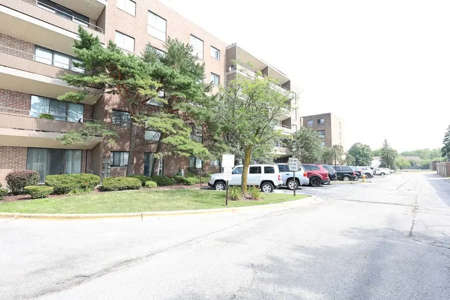 7 E Carriageway Drive #408, Hazel Crest, IL 60429 - #2