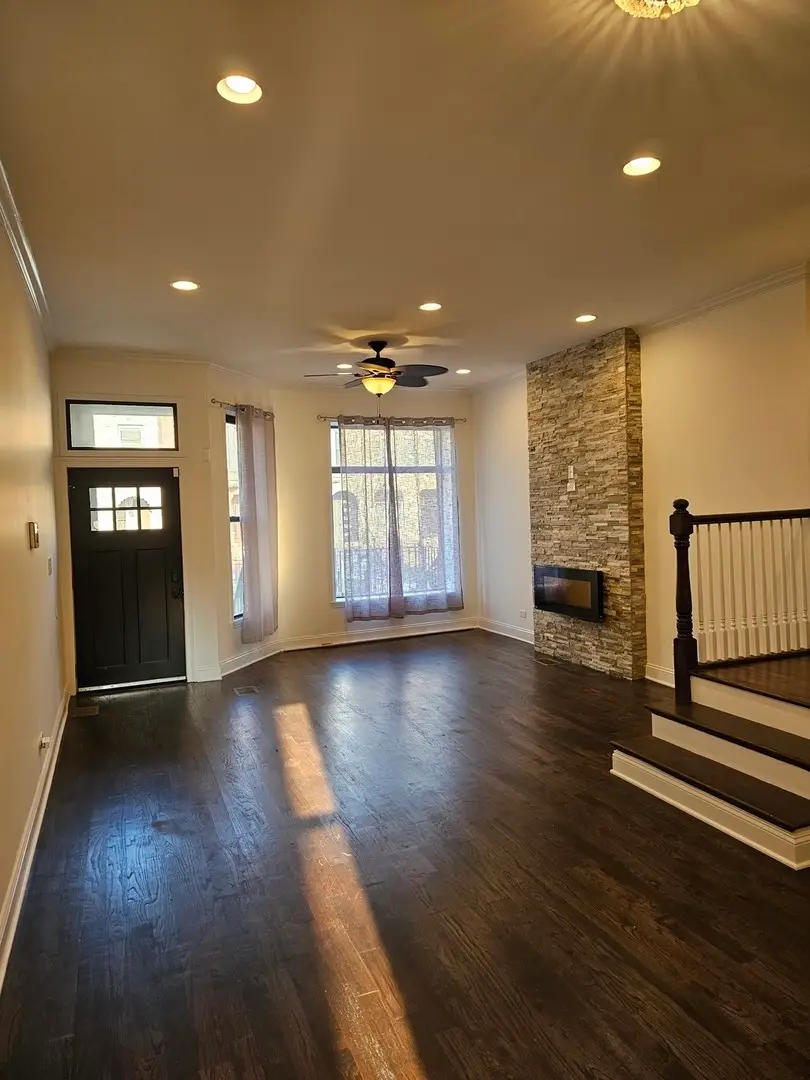 4420 S Berkeley Avenue, Chicago, IL 60653 - #3